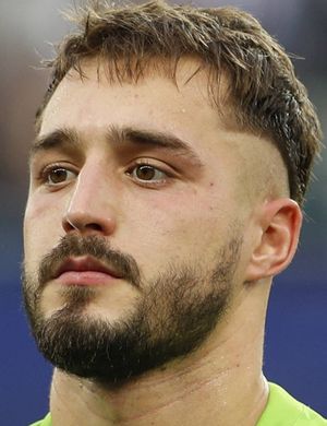 Foto de Arnau Tenas, jugador de Paris Saint-Germain FC en la posición de Portero
