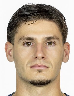 Foto de Cristian Gutiérrez, jugador de Eibar en la posición de Lateral izquierdo