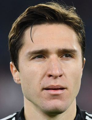 Foto de Federico Chiesa, jugador de Liverpool en la posición de Extremo derecho