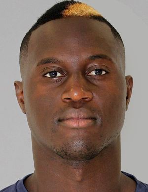 Foto de Henri Saivet, jugador de Clermont Foot 63 en la posición de Mediocentro ofensivo
