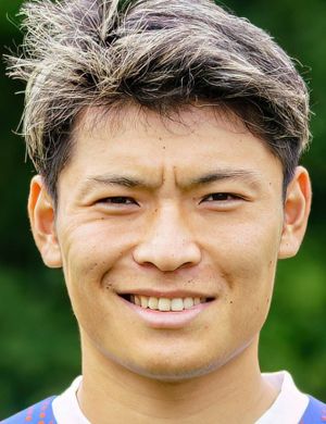 Foto de Shuto Machino, jugador de Holstein Kiel en la posición de Delantero centro
