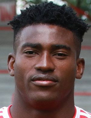 Foto de Taiwo Awoniyi, jugador de Nottingham Forest en la posición de Delantero centro