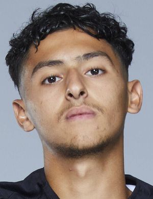 Foto de Yassin Belkhdim, jugador de Angers SCO en la posición de Mediocentro